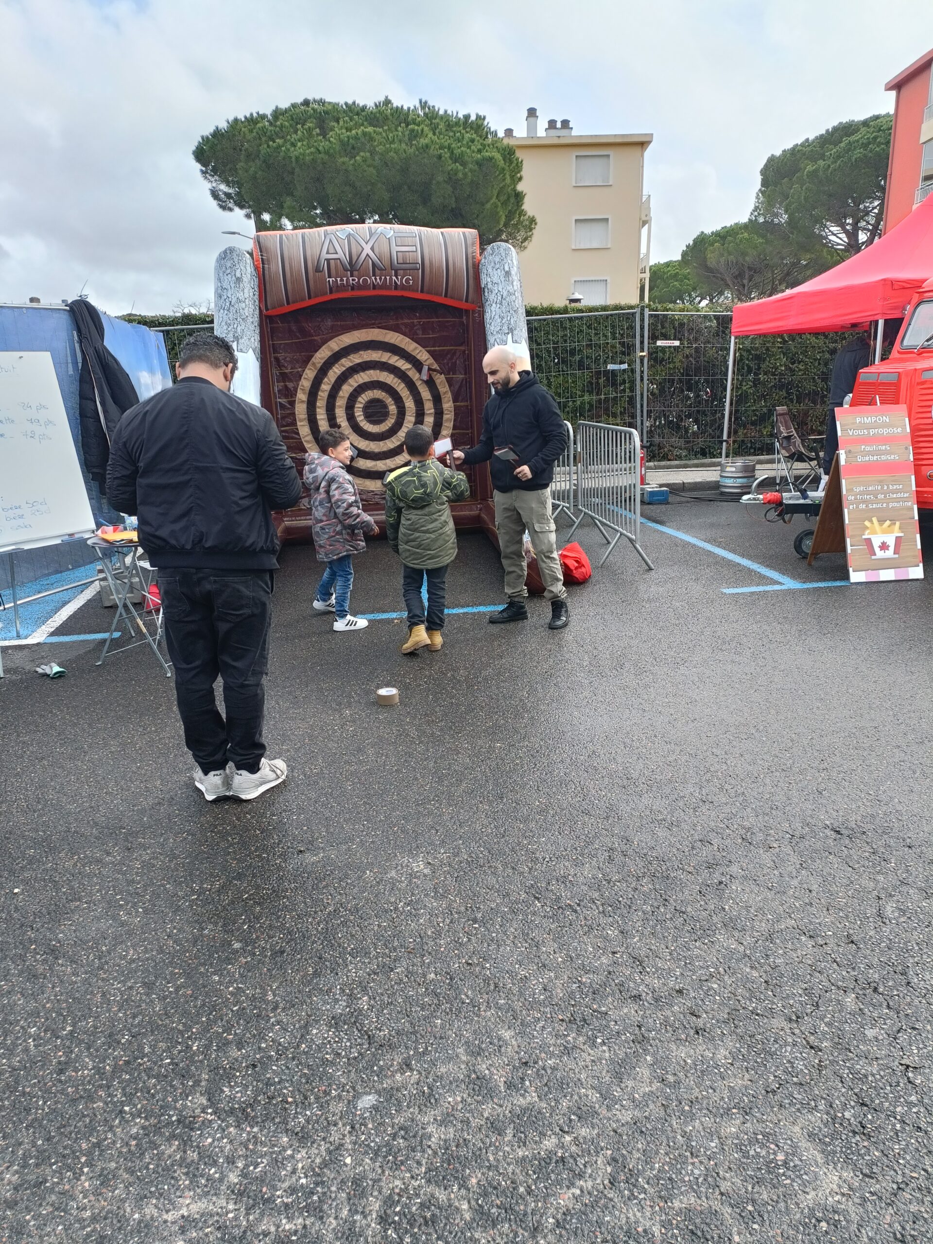 Location lancer de haches gonflable 6 Location lancer de haches gonflable – Image 6